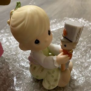 PM May your Christmas begin with a bang